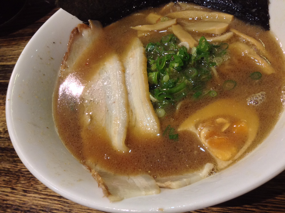 豚骨煮干ラーメン